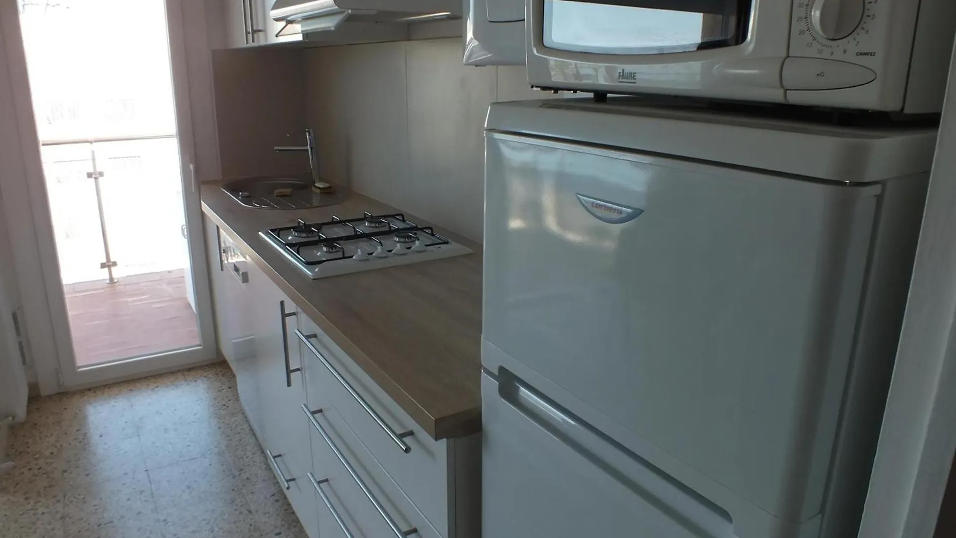 Apartamento 6 Pers, Frente Al Mar, Terraza, Parking, Tv Canales Franceses - Es-204-68 Roses 0*,  Spain