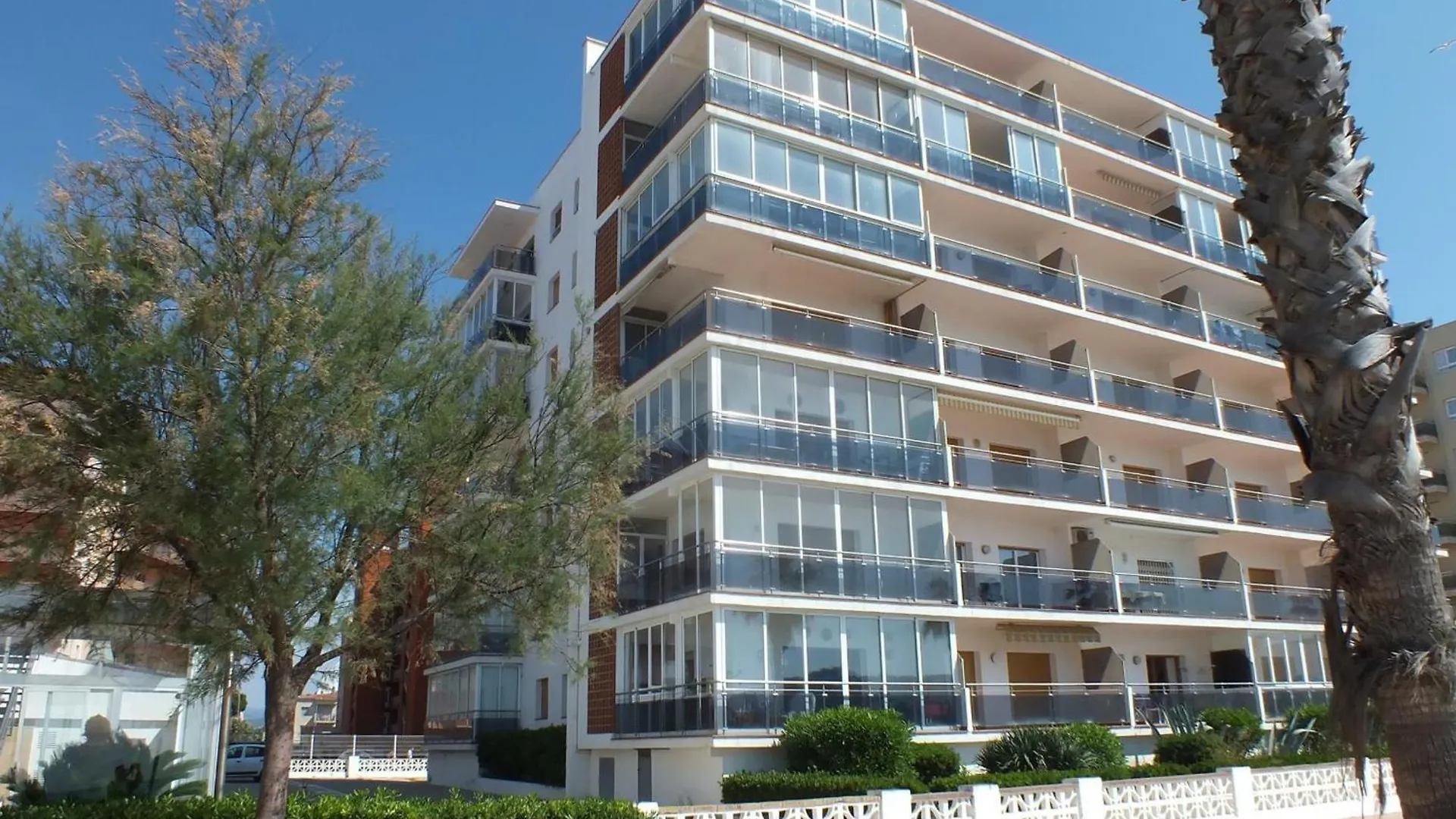 Apartamento 6 Pers, Frente Al Mar, Terraza, Parking, Tv Canales Franceses - Es-204-68 Roses Apartment